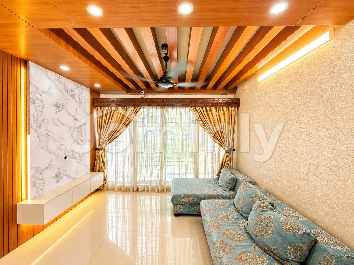 2600 SFT South-Facing Apartment for Rent | Bashundhara R/A | 2nd Floor | Parking, Lift, Generator, Security, CCTV