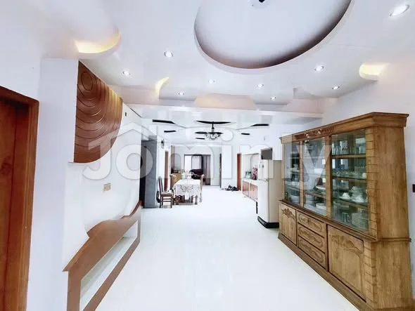 2400 Sqft Apartment for Rent | Bashundhara R/A | 4 Bedrooms, 5 Bathrooms, 4 Balconies with Separate Drawing & Dining Area - 2