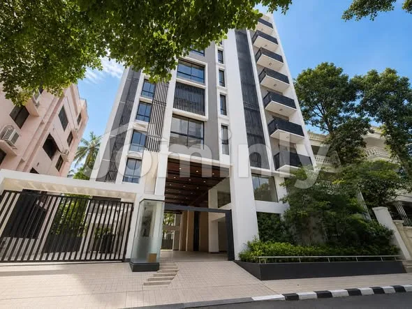 3700 SFT Brand New Apartment for Rent | Uttara | 9th Floor | Parking, Lift, Generator, Security, CCTV, Gym, Balcony - 2