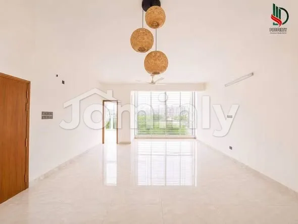 3700 Sqft Luxury Family Apartment for Rent | Bashundhara RA | 4-Bed, Lifts, Generator & Parking - 3