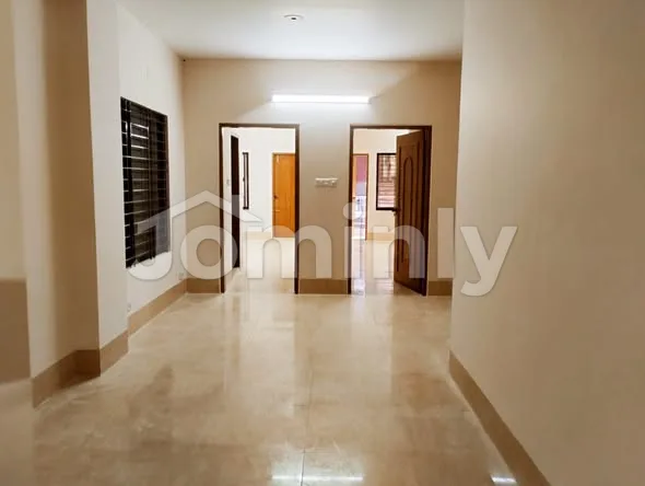 2600 Sqft Unfurnished Office Space for Rent | Gulshan North | 3 Bed, 4 Bath, 1 Lift, Parking, Generator & CCTV