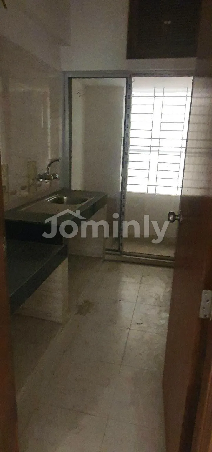 1520 Sqft Brand New South Facing Apartment for Sale | Bashundhara R/A Block H | 3rd Floor, 3 Bed, Direct Owner Sale Near Viqarunnisa - 2
