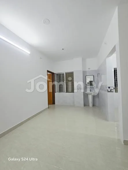 1820 Sqft South Facing Single Unit Ready Flat for Sale | Uttara Sector 12 | 4 Bed, Titas Gas, Full Cabinet Work & Parking - 2