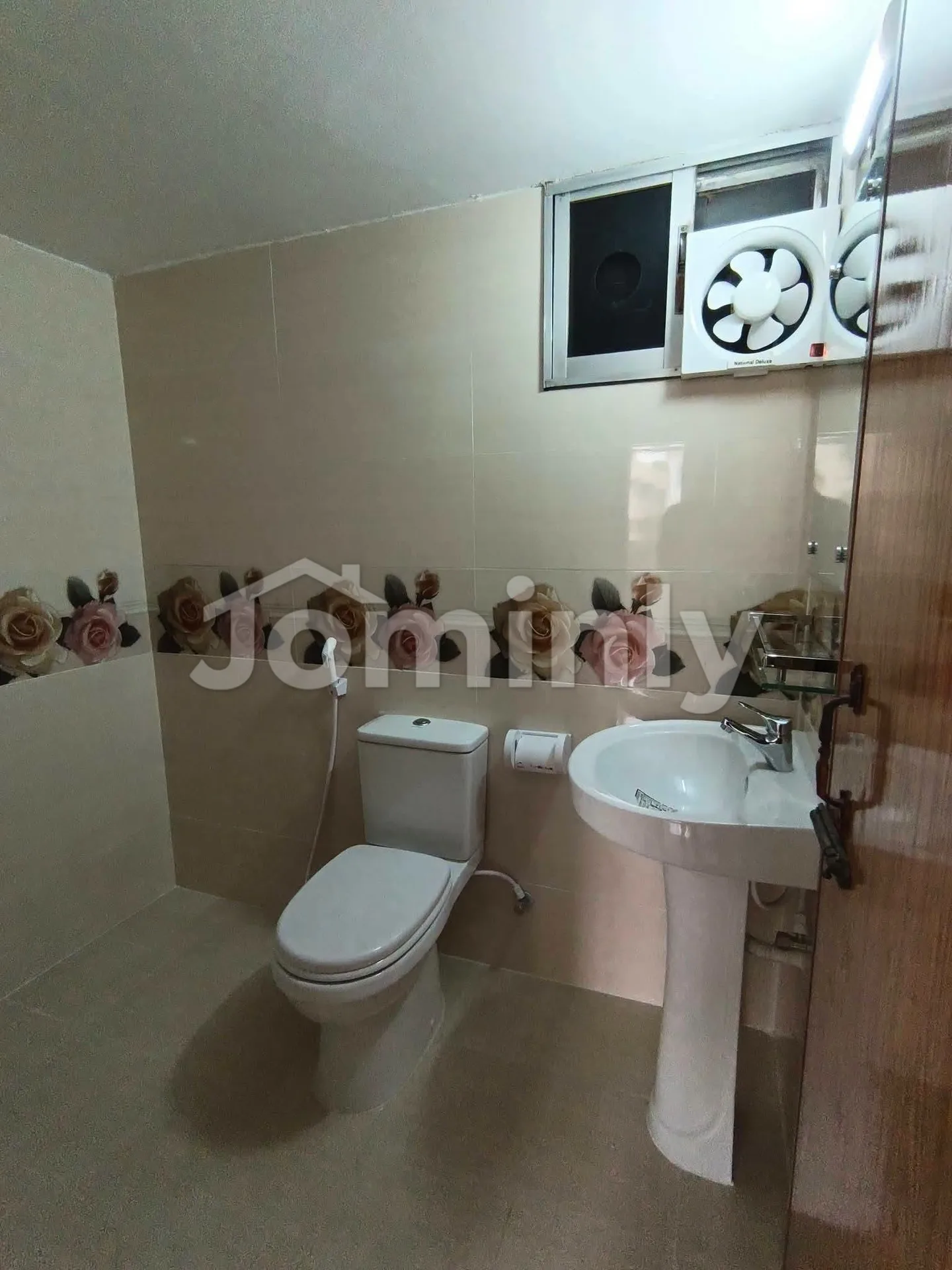 1250 Sqft 3 Bed South Facing 5th Floor Apartment For Sale In Uttara Sector 3 With Gas - 5