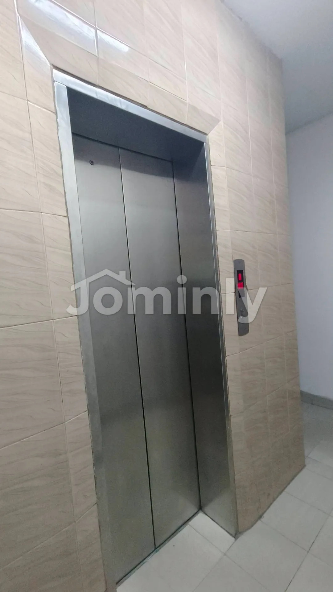 1550 SQFT 3-Bed South-Facing Apartment for Sale | Uttara Sector-11 Road-20 | 4th Floor (G+4), Titas Gas, Lift & Parking - 2