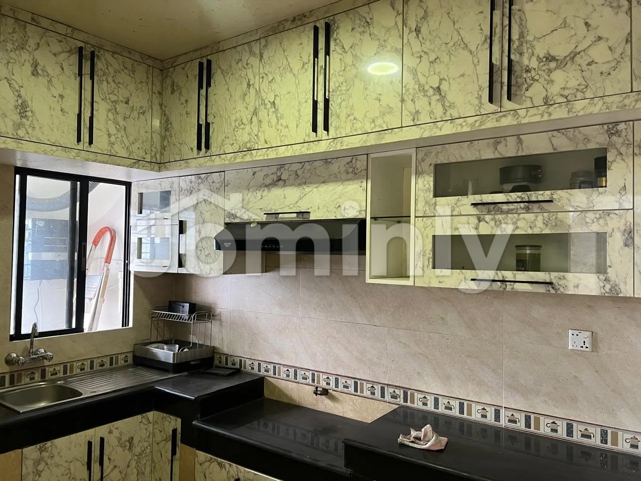 Luxury 2556 SQFT 3-Bed Semi-Furnished Apartment for Sale | Gulshan-1 | 6th Floor, 3 Bed, Servant Room, Parking & Lift - 3
