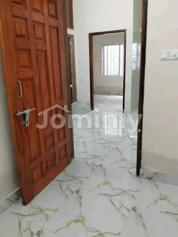 1500 sqft Fully Decorated Ready Flat for Sale | Satmasjid Housing Mohammadpur | Special Discount - 5