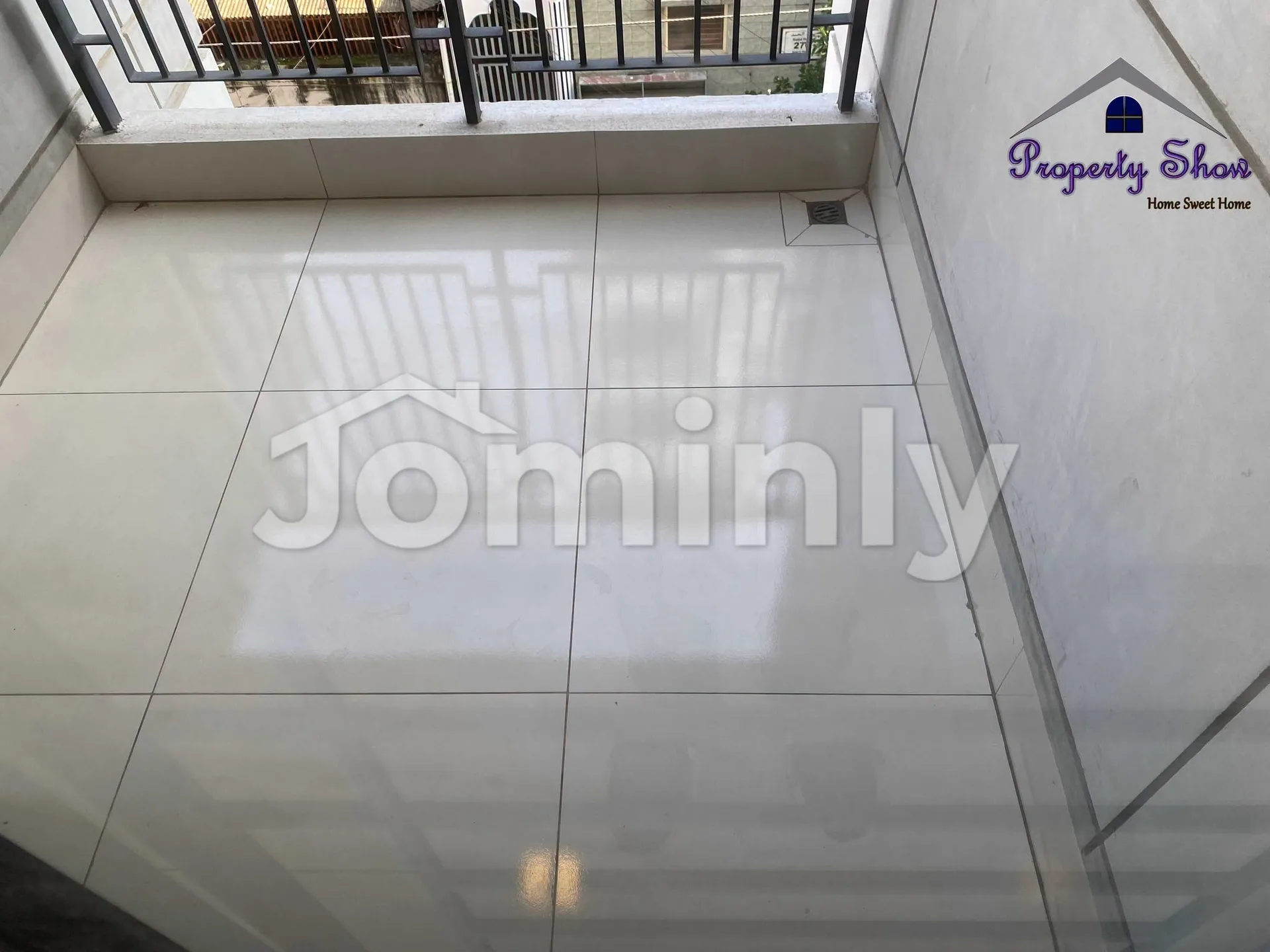 1700 SQFT 3-Bed Apartment for Rent | Bashundhara R/A Block-C | 4th Floor | LPG Gas & Parking - 4