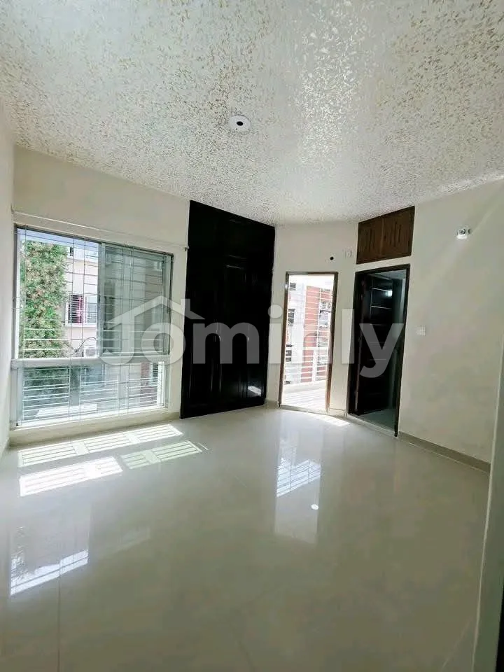 1000 Sq Ft Furnished West-Facing Flat for Sale | Sector 9 Road 6 Uttara | Titas Gas & Parking