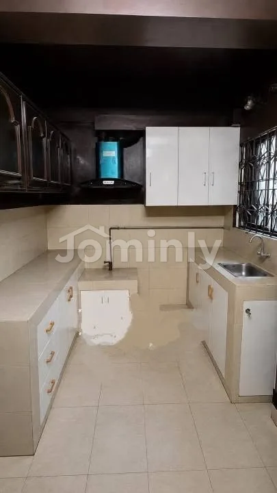 3500 Sq Ft 5-Bedroom Flat for Rent | Gulshan-2 Prime Location | Family Only - 3