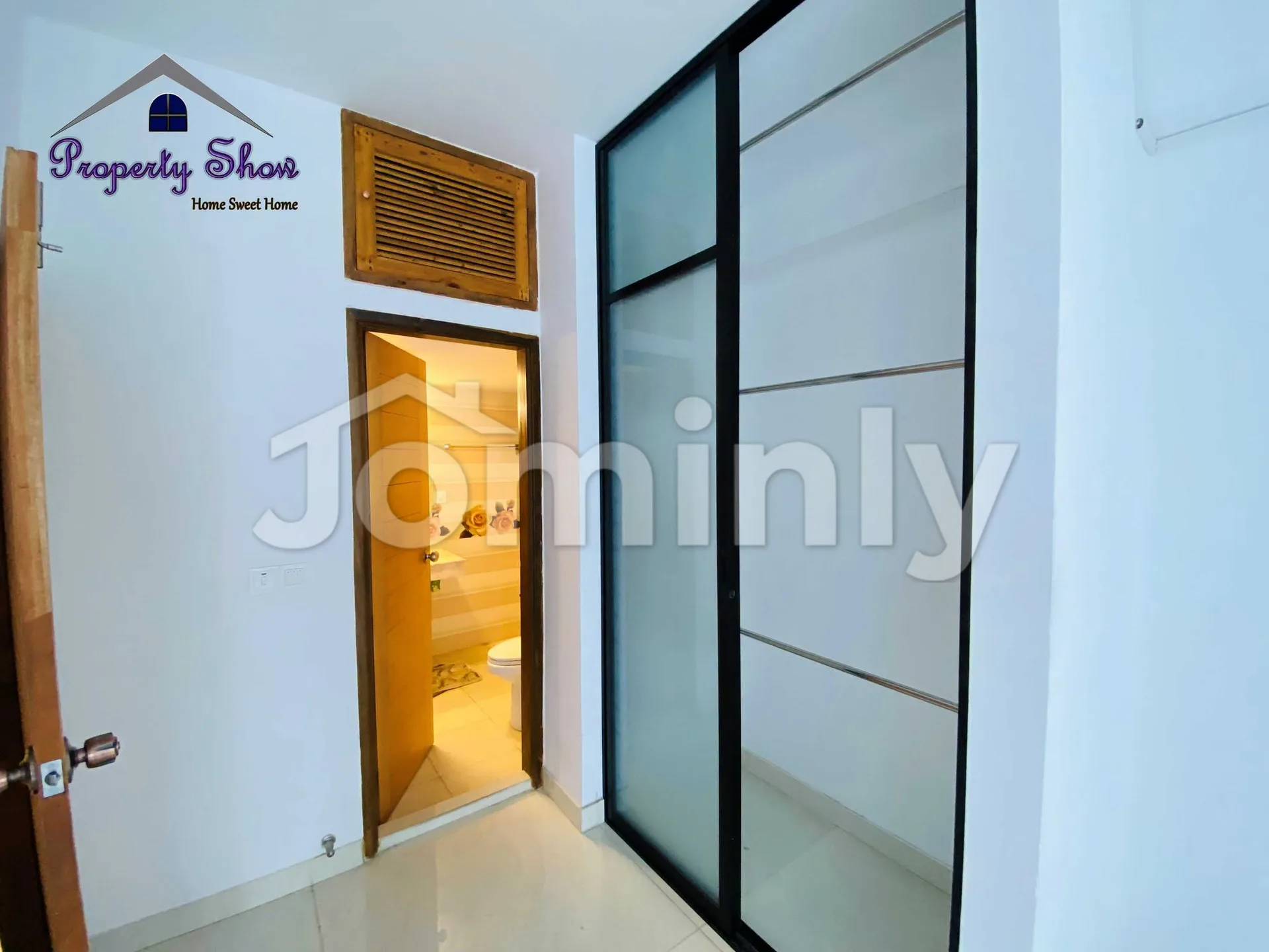 2300 SQFT 4-Bed Apartment for Rent | Bashundhara R/A Block-C | 5th Floor, 4 Bed, 4 Bath, 4 Balcony, LPG Gas & Parking - 2