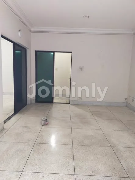 2000 Sq Ft 3-Bedroom Flat for Rent | Gulshan-1 | Family Purpose Only