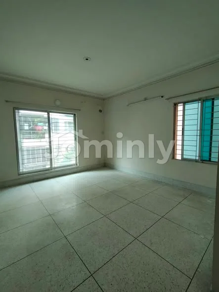 2000 Sq Ft 3-Bedroom Flat for Rent | Gulshan-1 | Family Purpose Only - 4