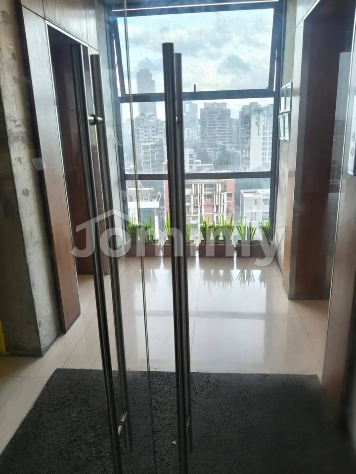 2800 Sq Ft Fully Furnished Executive Commercial Office Space for Rent | Road 12, Banani - 4
