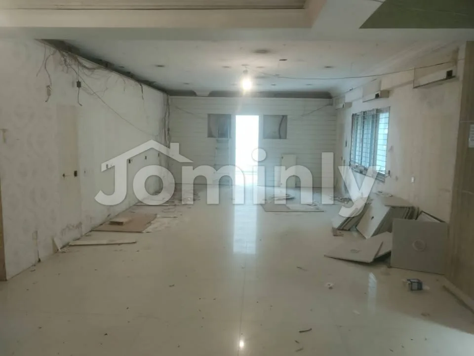 Prime 2500 SQFT Commercial Office Space for Rent | Road 36, Gulshan 2 | 1st Floor | Executive Cabin, Reception Desk & Open Plan
