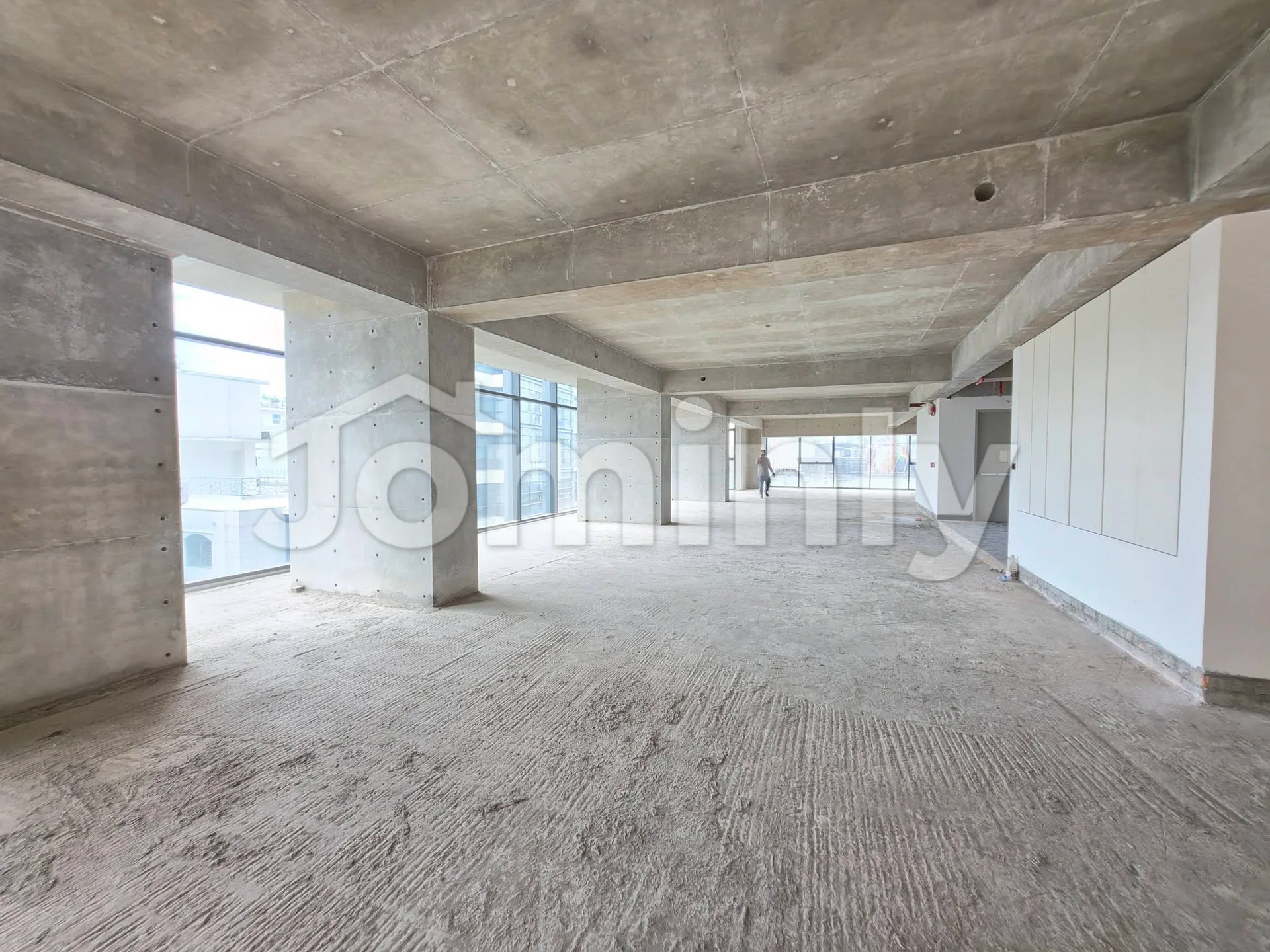Brand New 5100 Sq Ft 100% Commercial Corner Office Space for Rent | Gulshan-1 - 5