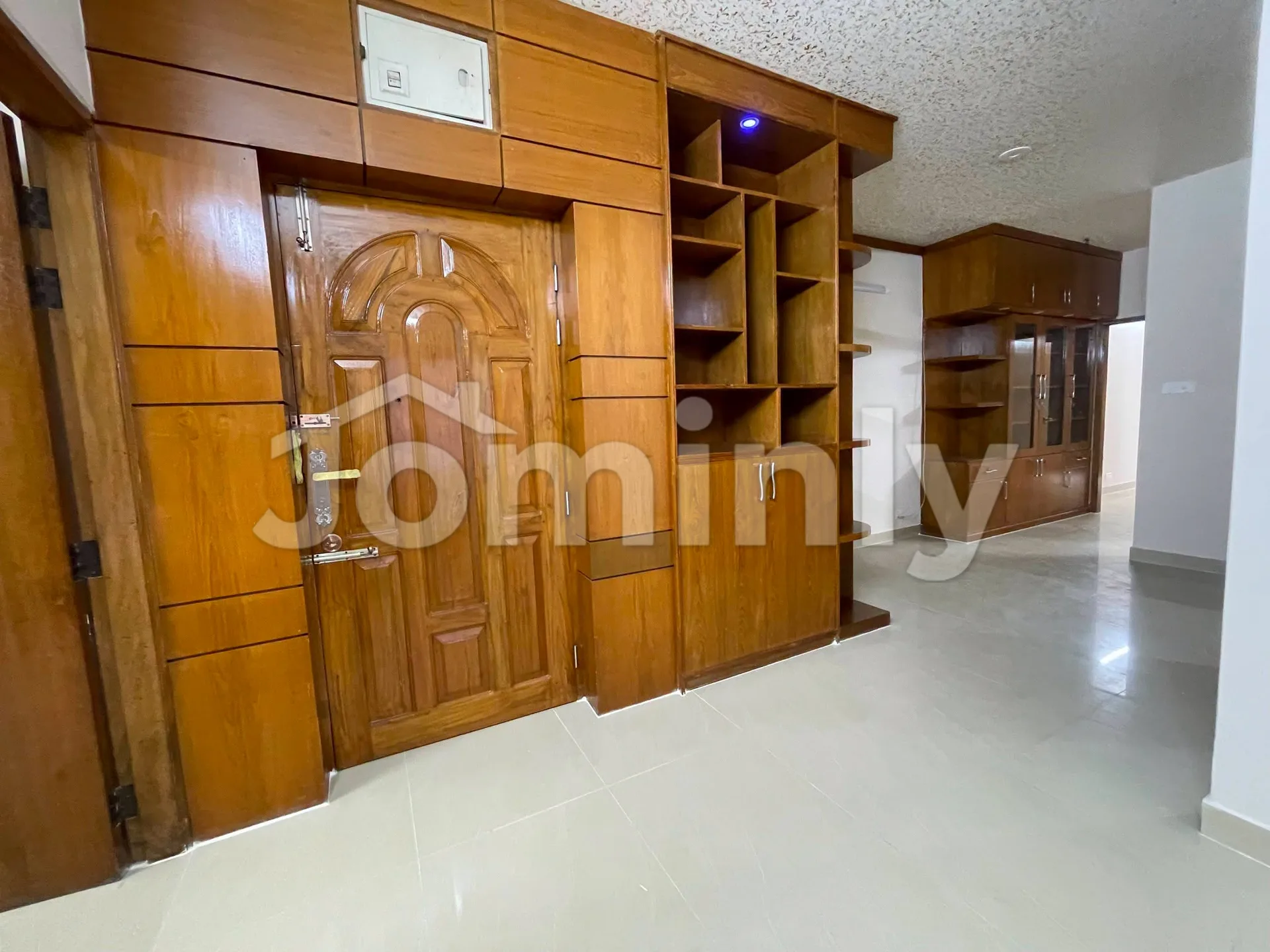 1100 Sq Ft 3-Bedroom Ready Used Apartment for Sale | Sector 9, Uttara - 2