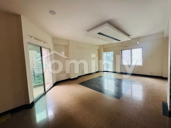 3,200 Sq Ft Commercial Corporate Office Space with Nice View for Rent | Prime Gulshan-1