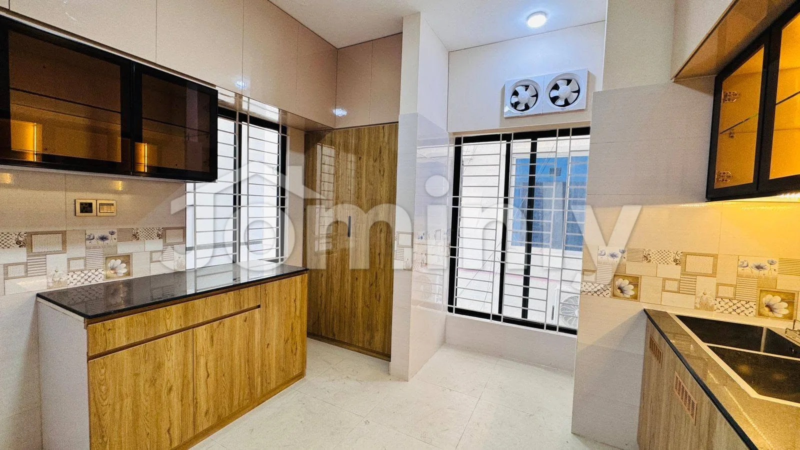 2,200 Sq Ft Fully Interiored Brand New Single-Unit 4-Bedroom South-Facing Apartment with Parking for Sale | Level 5 (4th Floor), Block I, Bashundhara R/A - 5