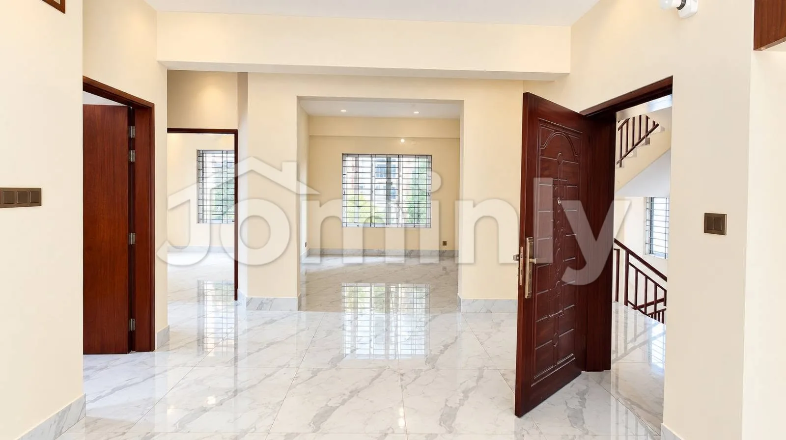 Exclusive 1,550 SQFT 3 BHK Single-Unit Apartment for Sale with Big Terrace | 6th Floor, Bashundhara R/A, Dhaka