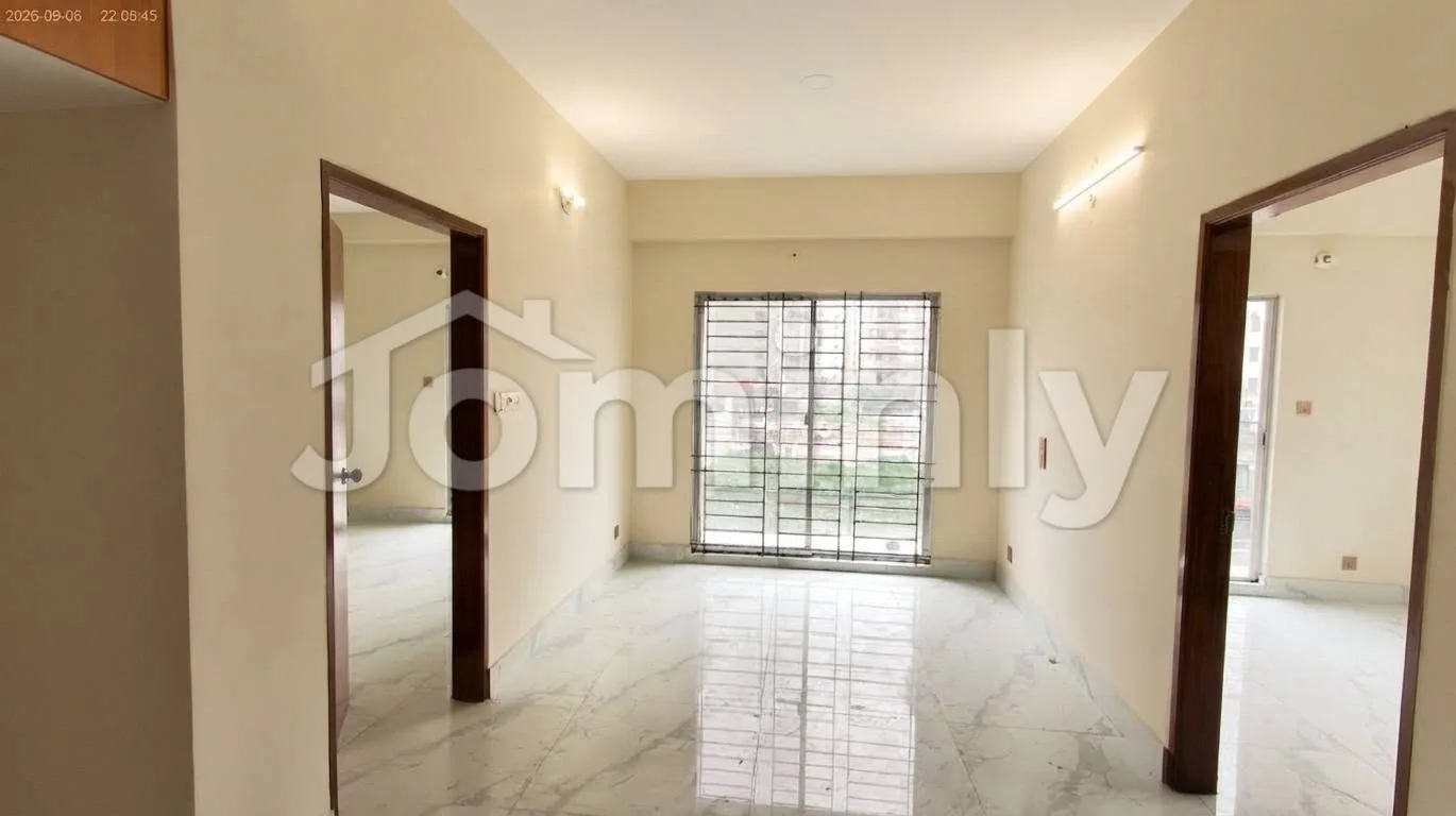 Exclusive 1,550 SQFT 3 BHK Single-Unit Apartment for Sale with Big Terrace | 6th Floor, Bashundhara R/A, Dhaka - 4