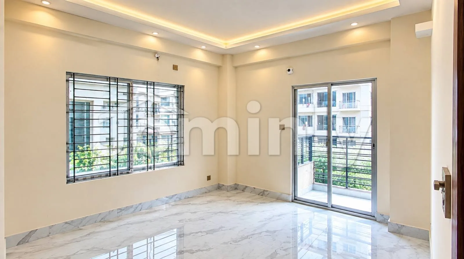 Exclusive 1,550 SQFT 3 BHK Single-Unit Apartment for Sale with Big Terrace | 6th Floor, Bashundhara R/A, Dhaka - 5