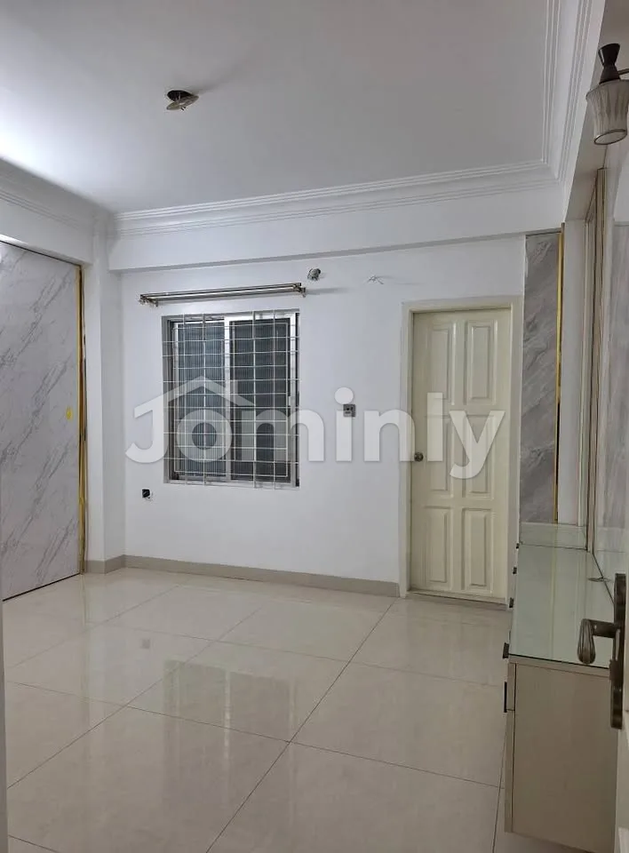 Luxurious 2,500 SQFT 4 BHK South-Facing Single Unit Apartment with Titas Gas for Sale | 5th Floor, Sector-10, Uttara, Dhaka - 5