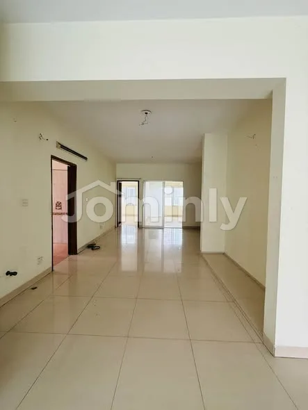 2,200 SQFT 4 BHK South-Facing Top Floor Apartment with Titas Gas for Sale | 6th Floor, Mirpur DOHS, Dhaka