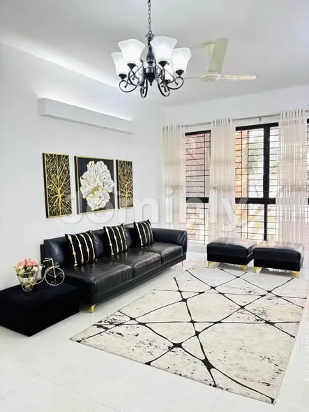 Fully Furnished 2,260 SQFT 3 BHK Corner Single Unit Apartment with Modern Appliances for Rent | Bashundhara R/A, Dhaka (Property ID: SNP 045) - 2