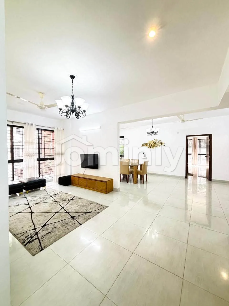 Fully Furnished 2,260 SQFT 3 BHK Corner Single Unit Apartment with Modern Appliances for Rent | Bashundhara R/A, Dhaka (Property ID: SNP 045) - 3