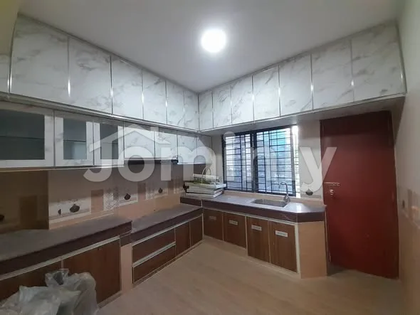 Luxury 2,200 SQFT 4 BHK South-Facing Family Apartment with Modern Cabinet Kitchen for Rent | 5th & 7th Floors, Block Near School Bazar, Bashundhara R/A, Dhaka - 5