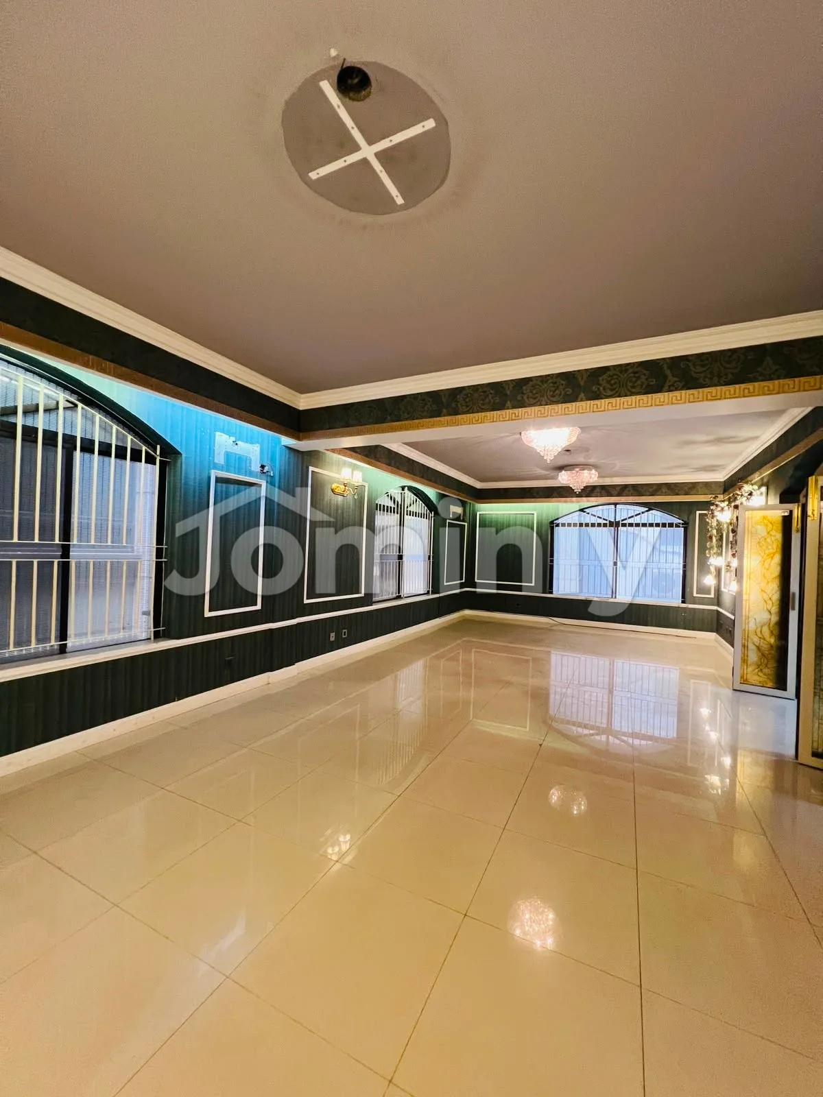 Luxury 4,458 SQFT 3 BHK Semi-Furnished Duplex Apartment for Rent | 4th & 5th Floor, Gulshan 2, Dhaka - 4