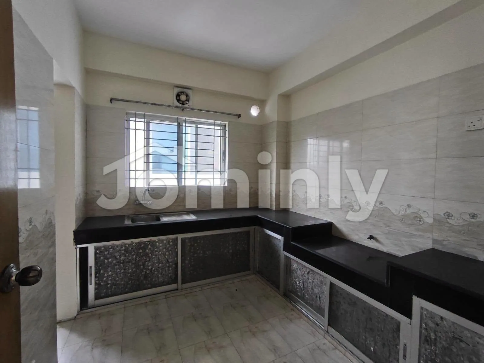 2,500 SQFT 3 BHK South & North Facing Family Apartment for Rent | 4th Floor, Block E, Bashundhara R/A, Dhaka - 3