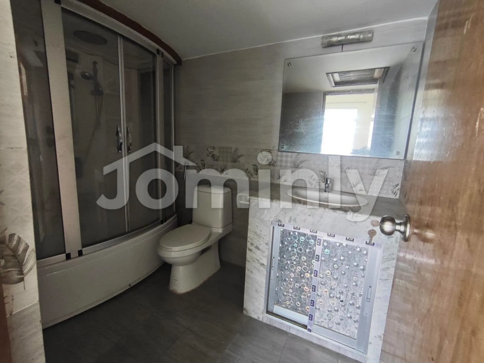 2,500 SQFT 3 BHK South & North Facing Family Apartment for Rent | 4th Floor, Block E, Bashundhara R/A, Dhaka - 5