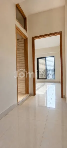 2,650 SQFT 4 BHK South-Facing Single Unit Apartment for Sale | Top Floor, Block L, Bashundhara R/A, Dhaka - 4