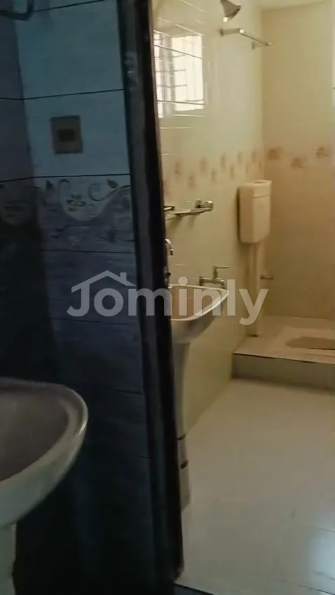 Spacious 1,200 SQFT 3 BHK South-Facing Brand New Apartment for Sale | Next to Protik Housing, South Banasree, Dhaka - 4
